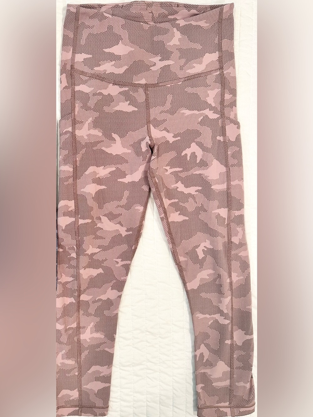 Athleta Ultimate Stash Camo Capri Leggings — Like New! - Picture 2 of 3